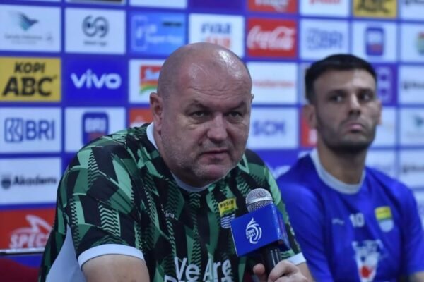 Latihan Individual untuk Pemain Persib Bandung Selama Liburan