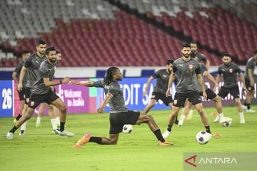 Timnas Bahrain Uji Coba Lapangan SUGBK Sebelum Berhadapan dengan Timnas Indonesia