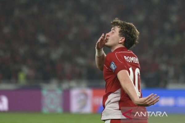 Penalti Ole Romeny Membawa Indonesia Unggul atas China di Paruh Pertama